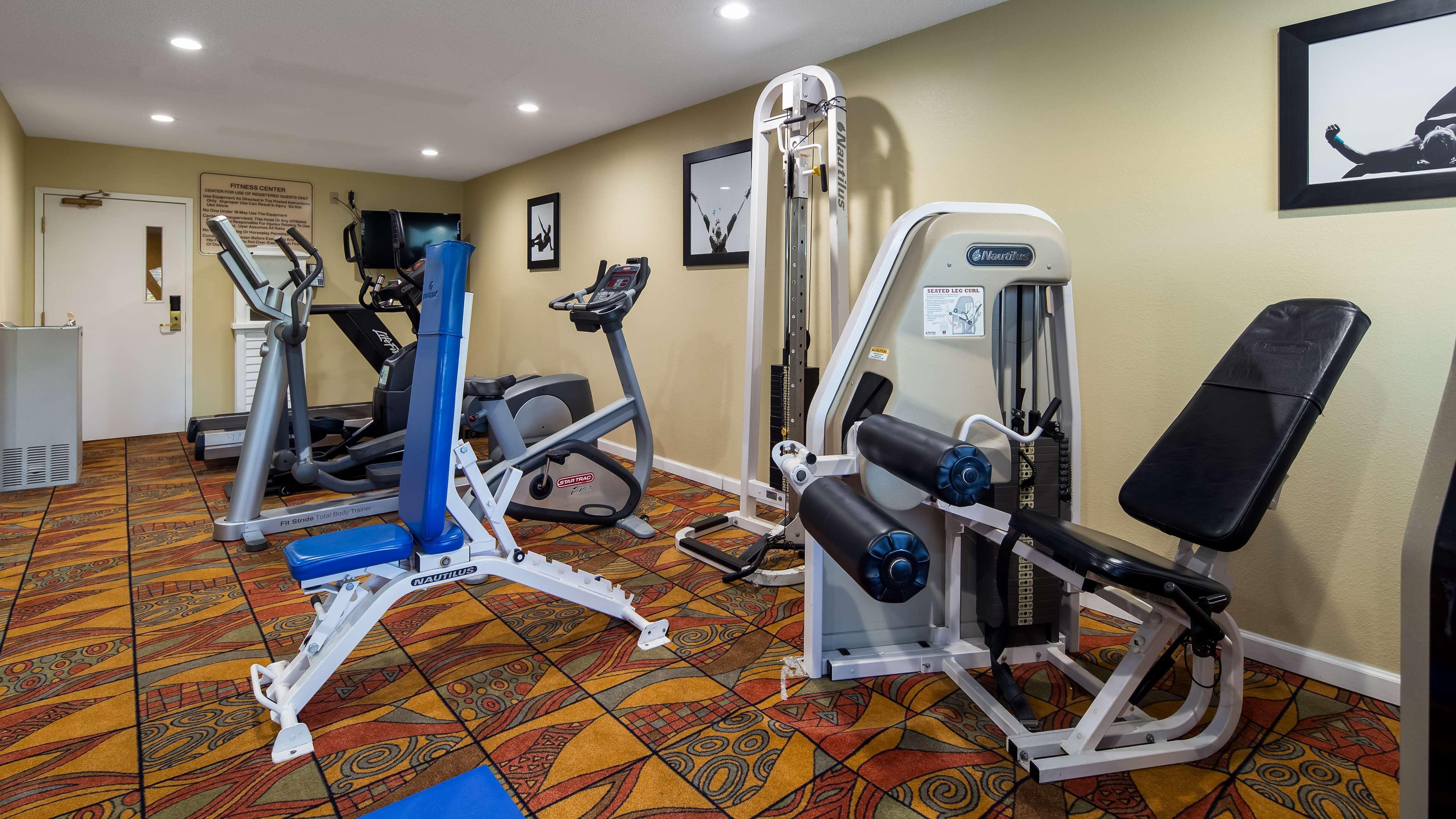 Best Western Plus Newport News Bagian luar foto