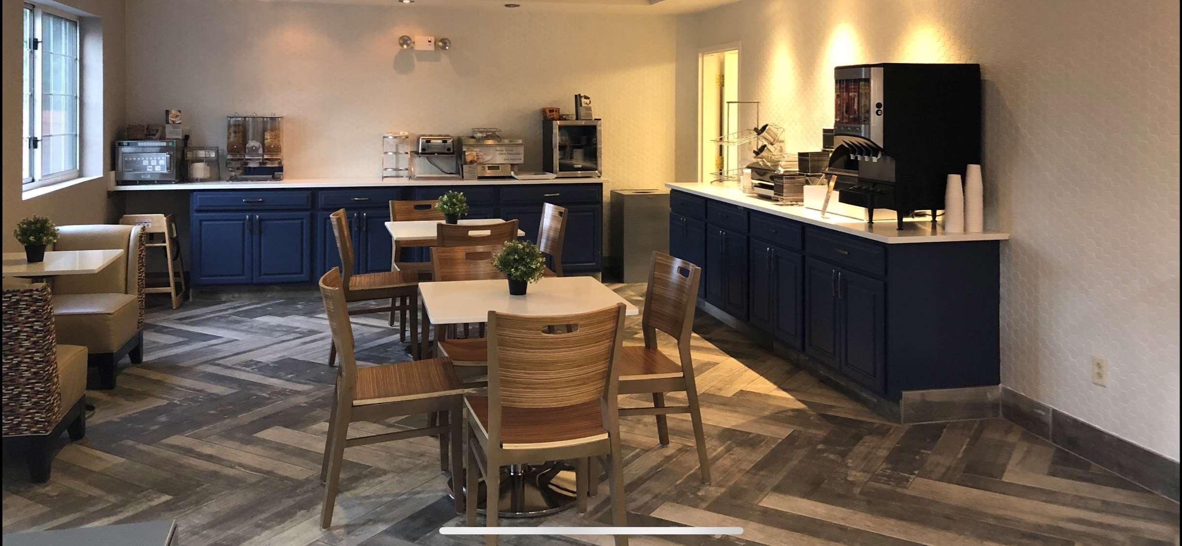 Best Western Plus Newport News Bagian luar foto