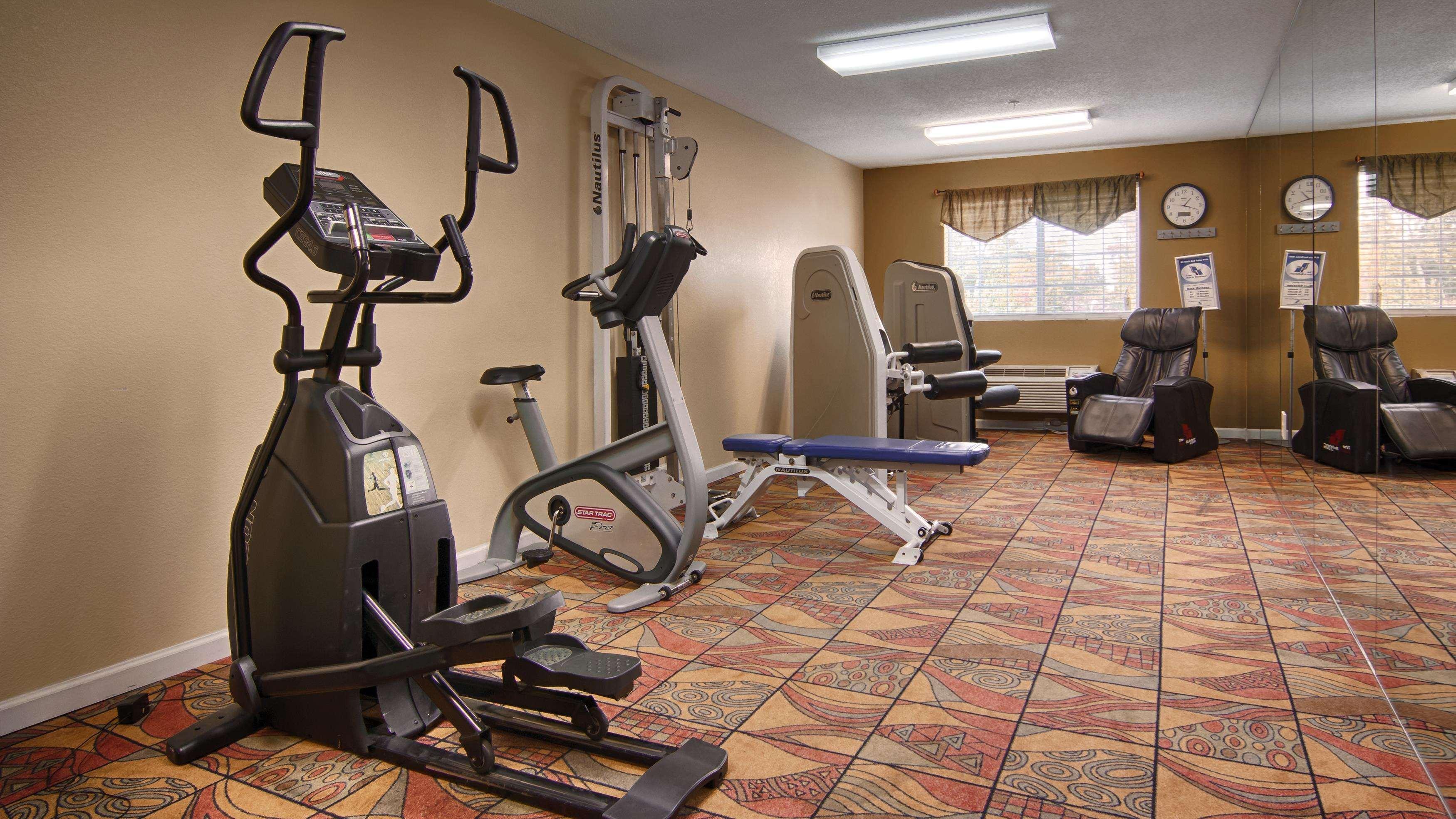 Best Western Plus Newport News Bagian luar foto