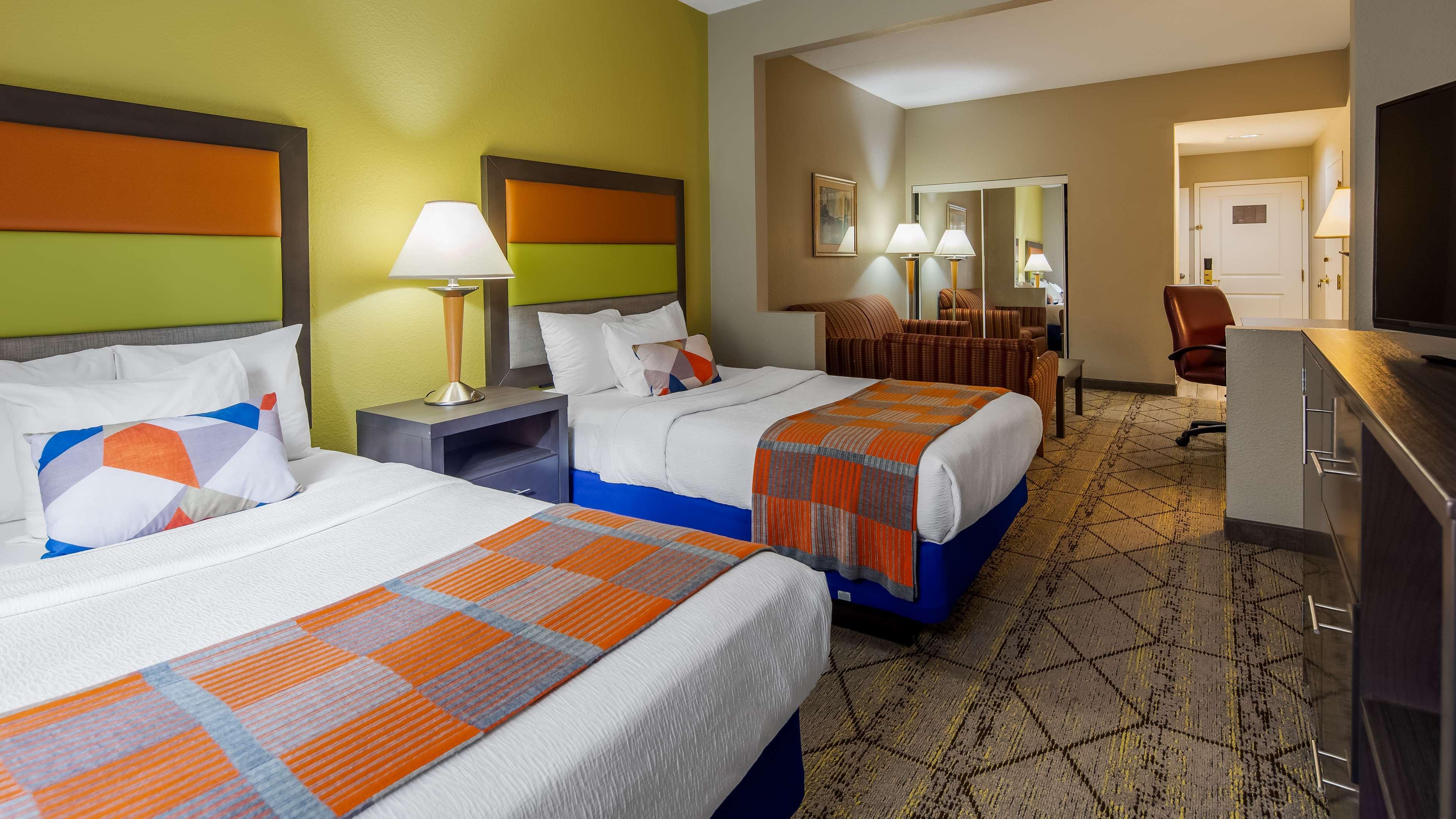 Best Western Plus Newport News Bagian luar foto